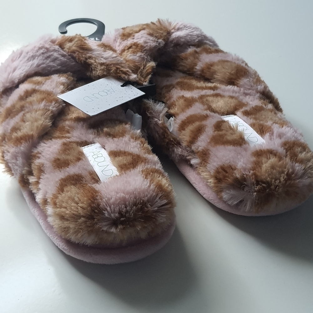 ABOUND Luxe Plush Slippers XL Santana Fab Pink Leopard Crisscross Open Toe - Picture 2 of 9